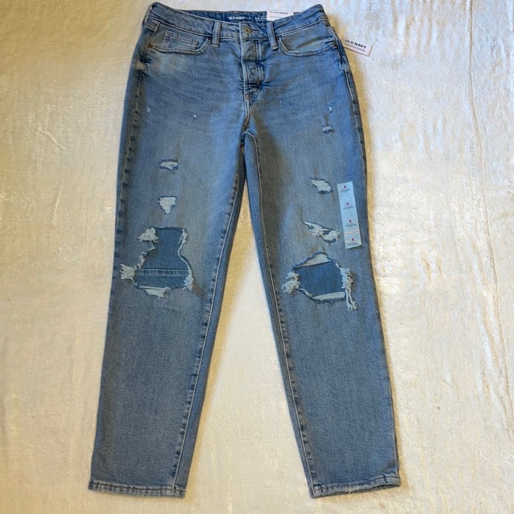 NWT Old Navy Sz 6 O.G Straight ankle distressed jeans